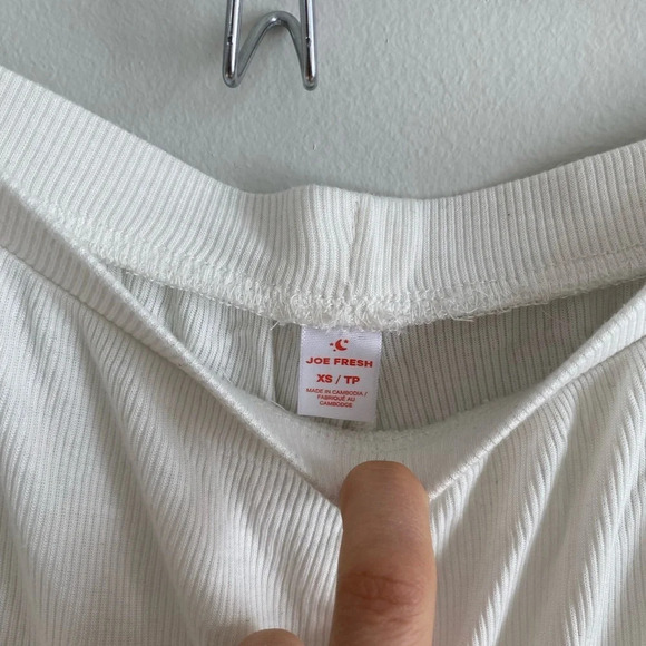 White Comfortable Joe Fresh Pyjama Set Crop Tank & Pants  size XS - Picture 7 of 7